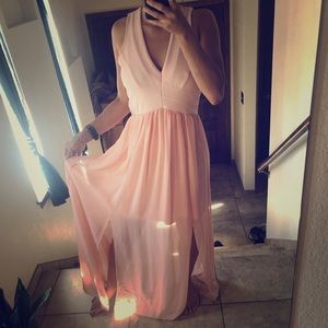 Medium light pink Venus Maxi Dress 🌺